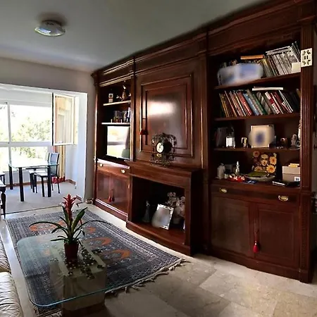 Cozy With Sea View Apartment